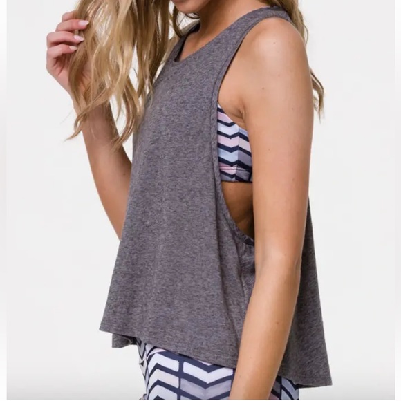 ONZIE made in Venice Beach, CA. Cropped high/low muscle tank in grey size S/M. - Picture 1 of 6